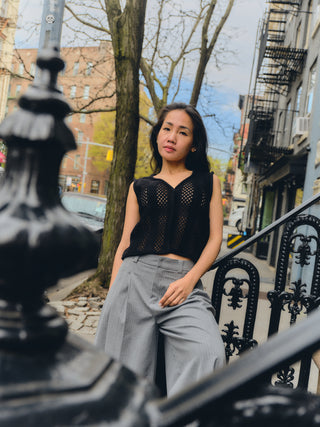 Panti Alpaca Vest — hand-crocheted alpaca vest with openwork stitch, crystal or mother-of-pearl buttons, artisan-made in Bolivia.